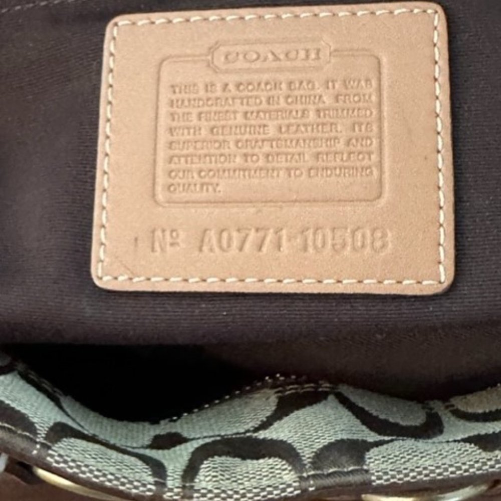Coach Handbag - Picture 3 of 4